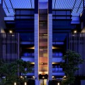 Ritz Plaza Housing Complex / Chin Architects Ritz Plaza Housing Complex / Chin Architects © Jeffrey Cheng