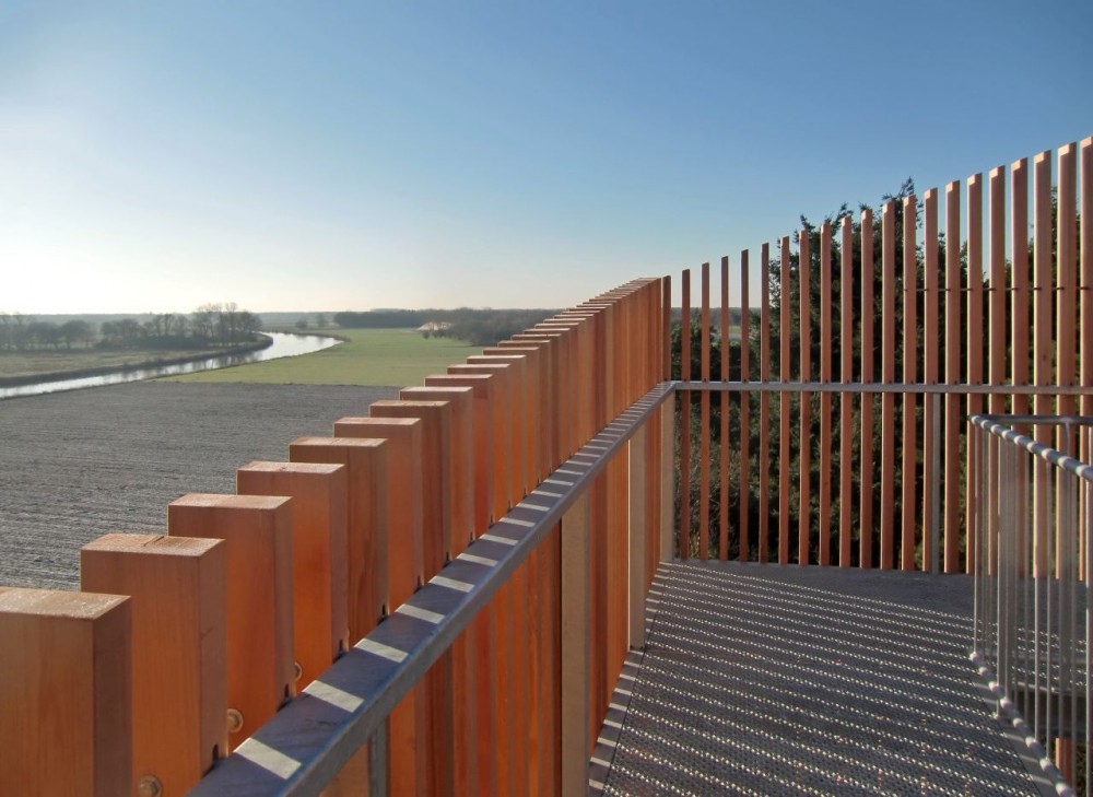 Viewingtower at Vecht Riverbank / Ateliereen Architecten