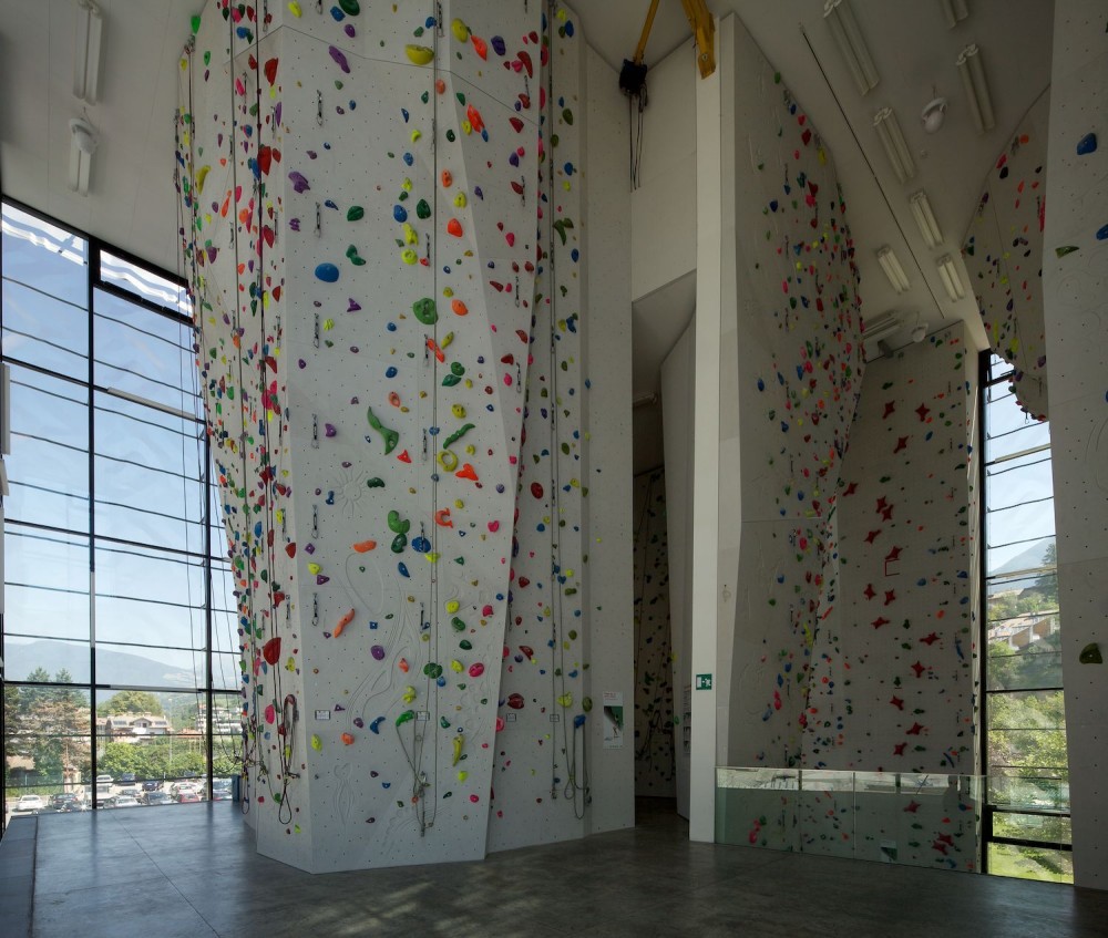 Indoor Rock Climbing / W. Meraner & Lanz + Mutschlechner