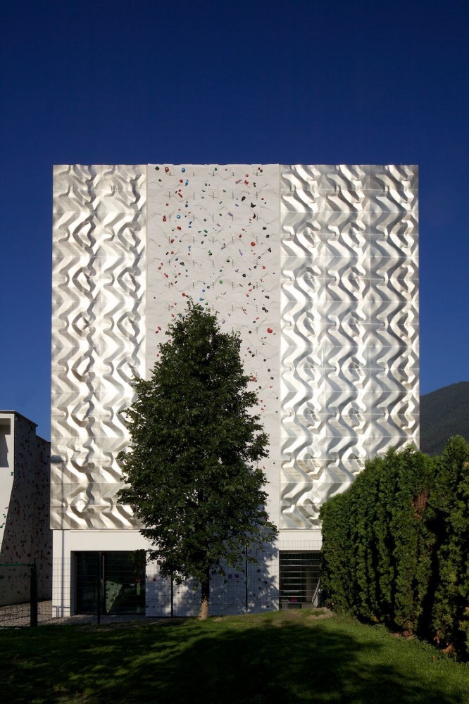 Indoor Rock Climbing / W. Meraner & Lanz + Mutschlechner
