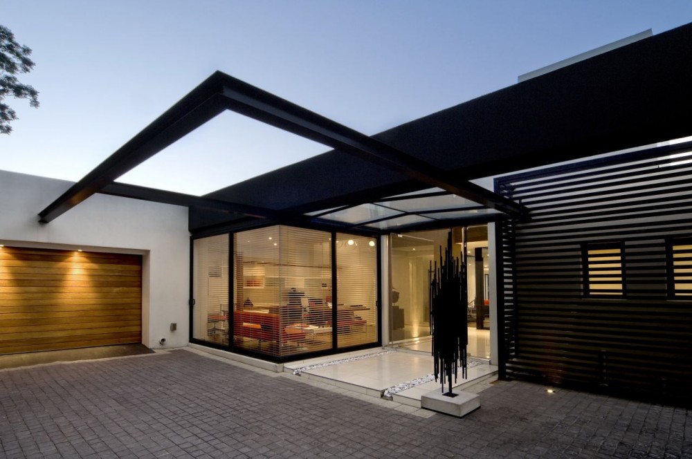 House Mosi / Nico van der Meulen Architects