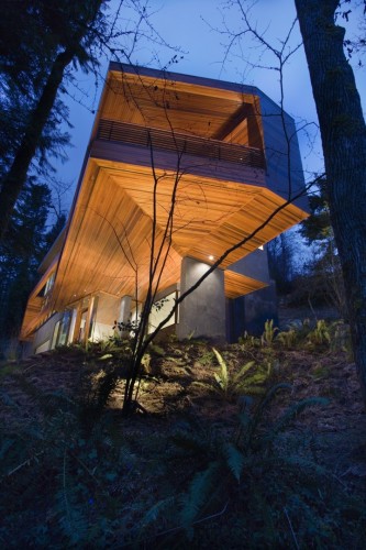 The Hoke Residence, by Skylab Architecture, appeared in the Twilight series.
