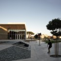New Theatre in Montalto di Castro / MDU Architetti New Theatre in Montalto di Castro / MDU Architetti © Pietro Savorelli