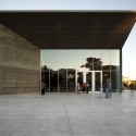 New Theatre in Montalto di Castro / MDU Architetti New Theatre in Montalto di Castro / MDU Architetti © Pietro Savorelli