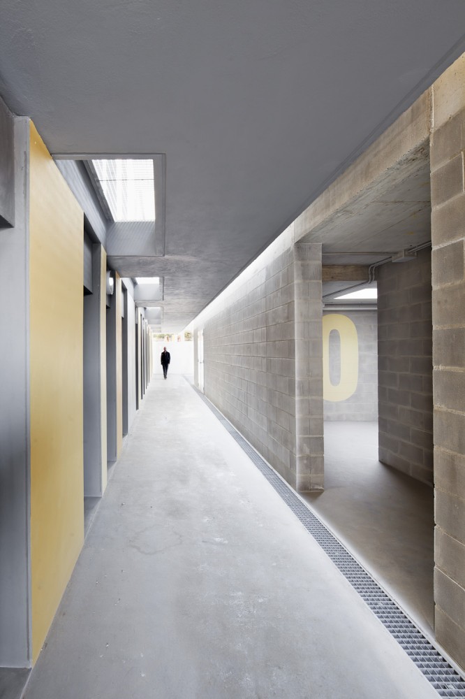 Social Housing Apartments / VORA Arquitectura