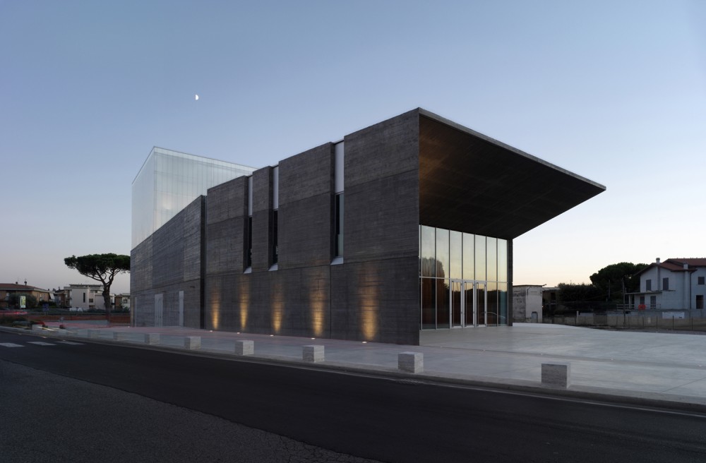 New Theatre in Montalto di Castro / MDU Architetti