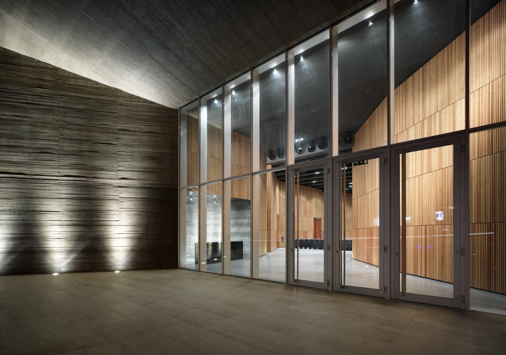 New Theatre in Montalto di Castro / MDU Architetti
