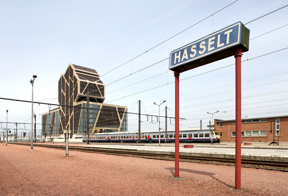 Hasselt Court of Justice / J. Mayer H. Architects + a2o architecten + Lens°Ass architecten