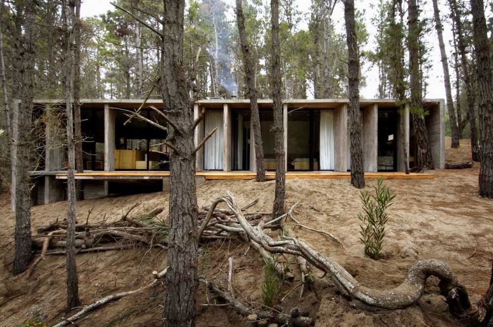 Concrete House / BAK Architects