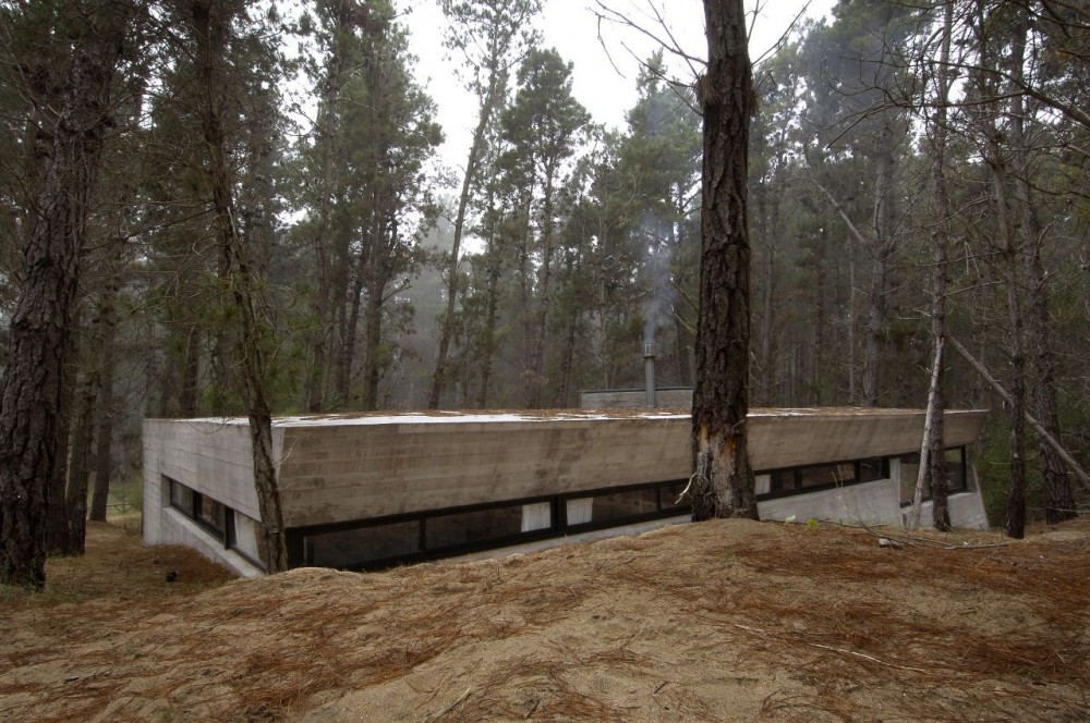 Concrete House / BAK Architects