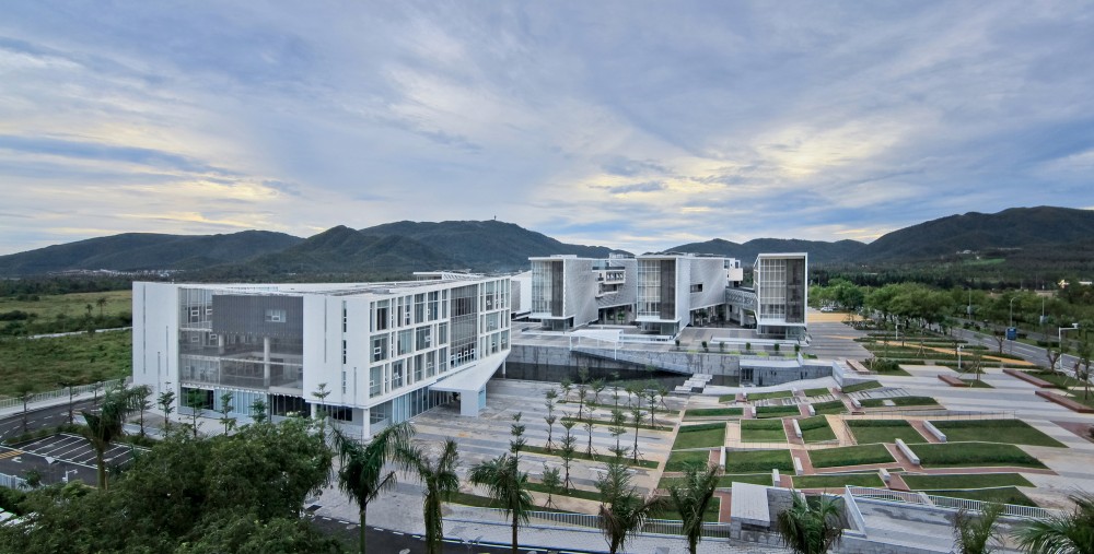 Yalong Bay Headquarters of COFCO / Zhubo Design Zstudio
