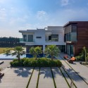 F3 Farmhouse / DADA & Partners F3 Farmhouse / DADA & Partners © Ranjan Sharma / Lightzone India