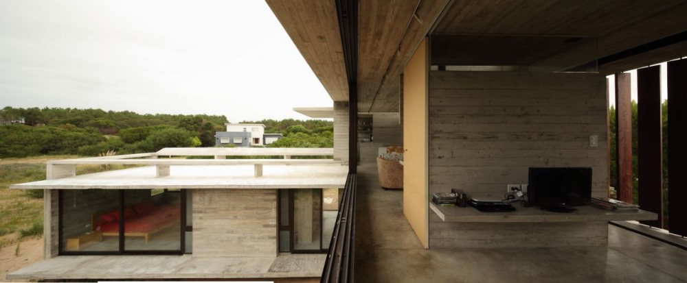 Costa Esmeralda House / BAK Architects