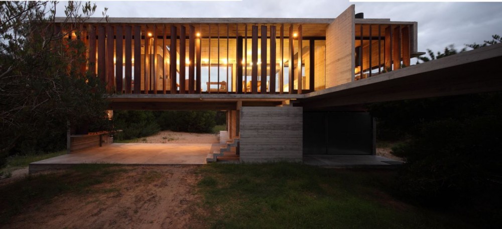 Costa Esmeralda House / BAK Architects