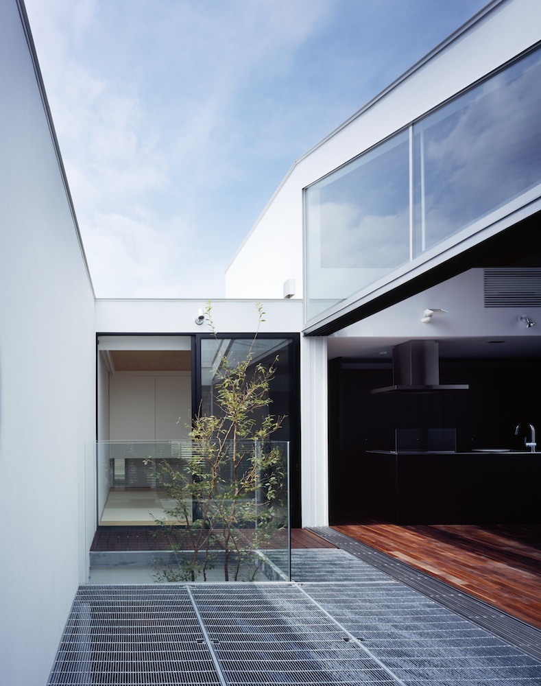 Dent / APOLLO Architects & Associates