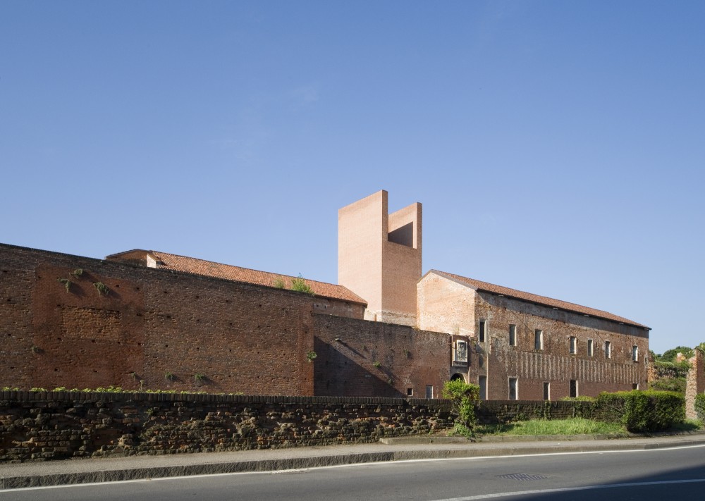 Renovation and Reconstruction of the Castle of Novara / Studio Zermani e Associati