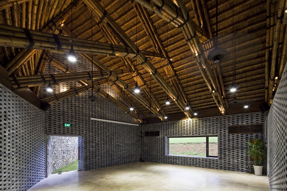 Dai Lai Conference Hall / Vo Trong Nghia Architects