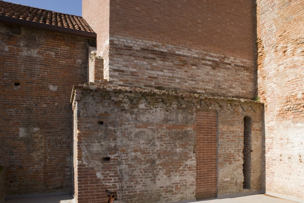 Renovation and Reconstruction of the Castle of Novara / Studio Zermani e Associati