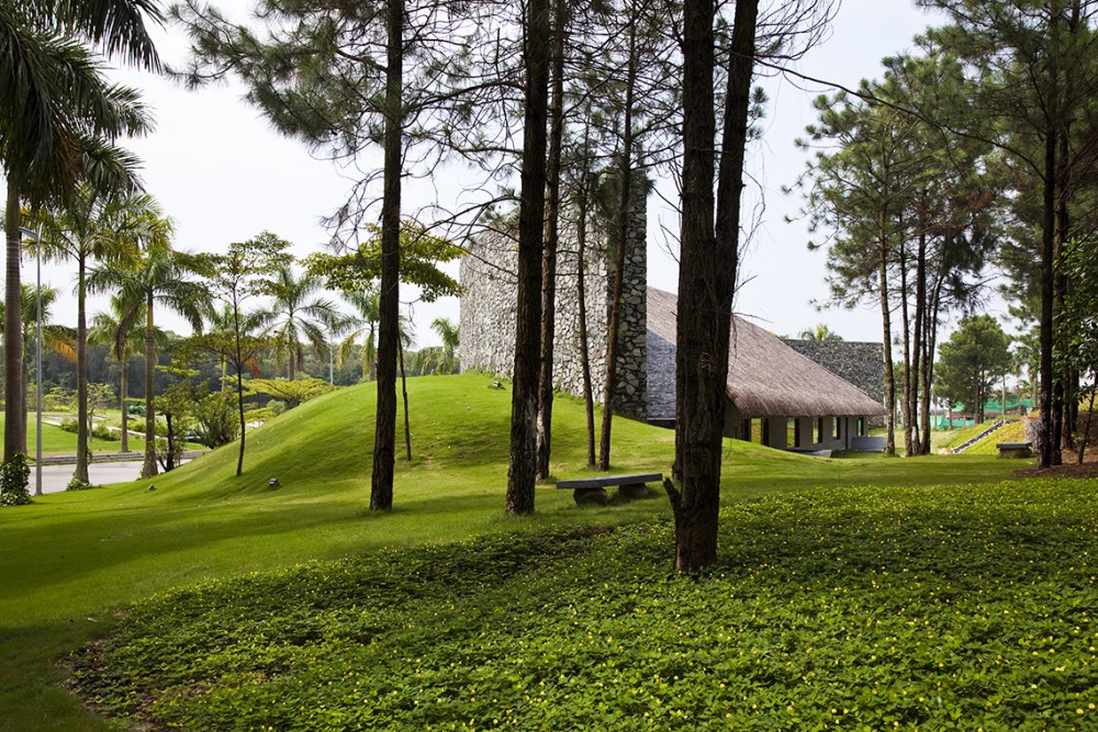 Dai Lai Conference Hall / Vo Trong Nghia Architects