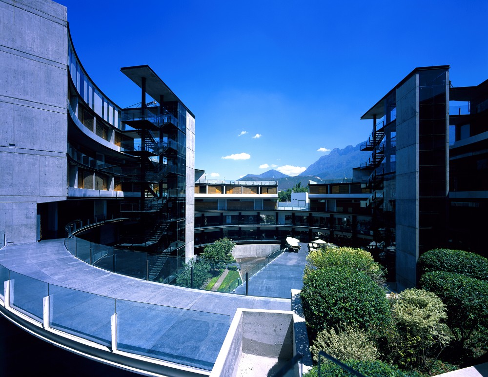 O Dos Vasconcelos – Hotel Habita Monterrey / Landa Arquitectos