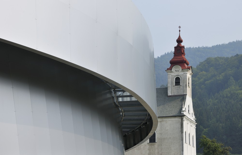 Cultural Center of EU Space Technologies / Dekleva Gregoric Arhitekti + SADAR + VUGA + OFIS architects + Bevk Perovic Arhitekti