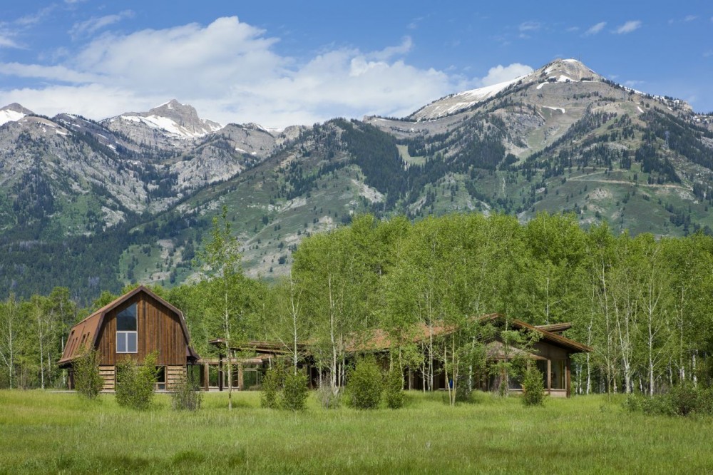EHA Family Trust Residence / Ward+Blake Architects
