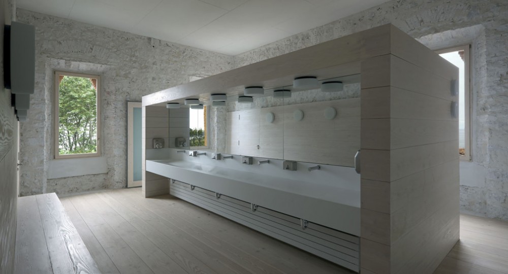Renewal of the Old Main Seminar of Comillas University / Fernandez-Abascal y Muruzabal + Ortiz y Barrientos +  Ulargui y Pesquera