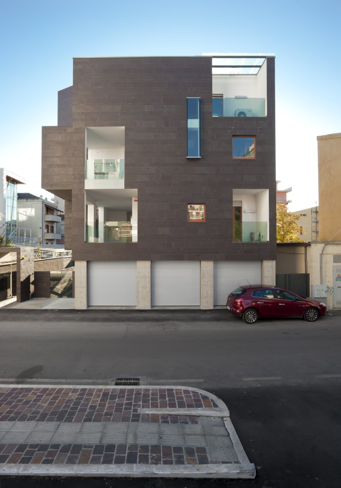 Residential Building “Brancacci” / Alessandro Luigini