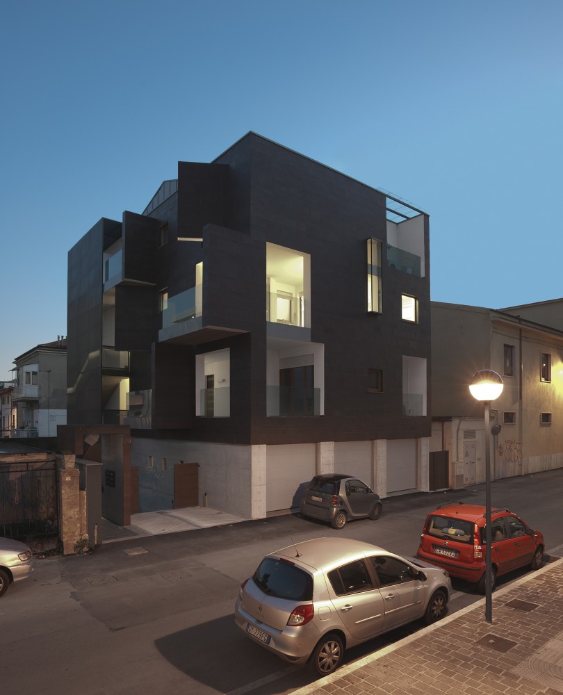 Residential Building “Brancacci” / Alessandro Luigini