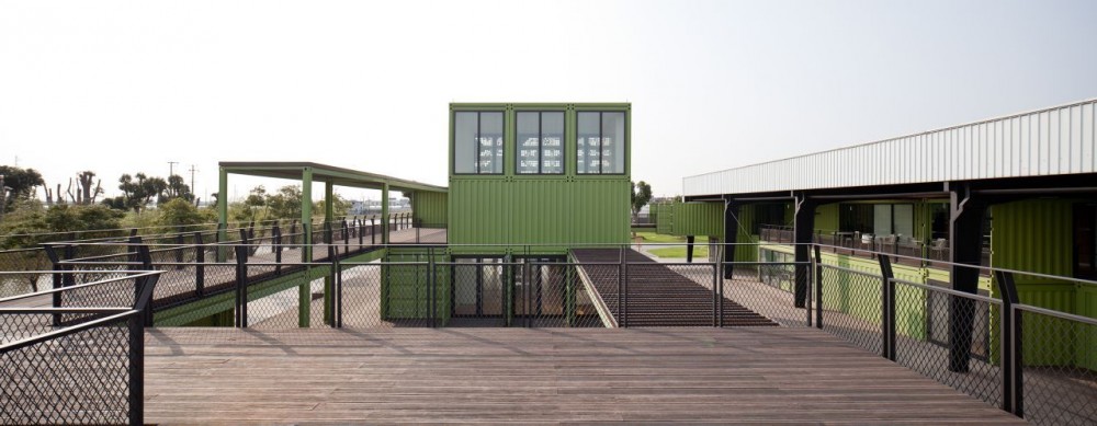 Tony’s Farm / Playze