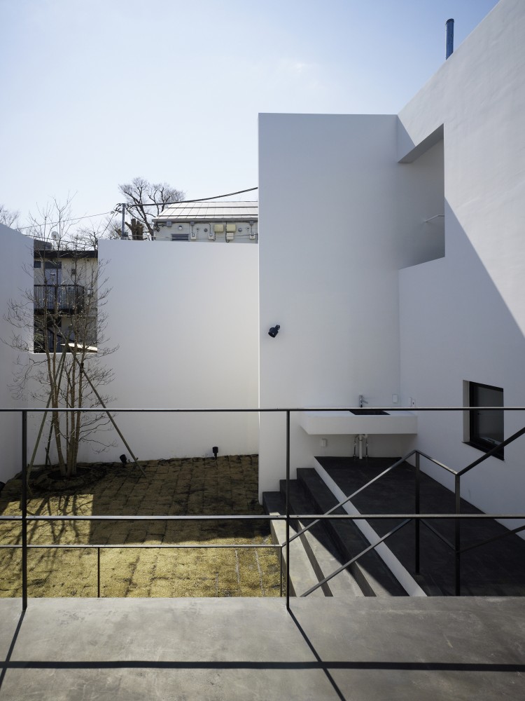 House in Sakurajyosui / General Design