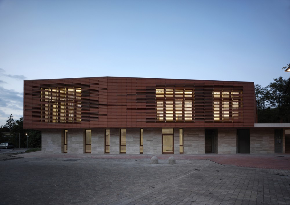 Municipal Library of Greve / MDU Architetti