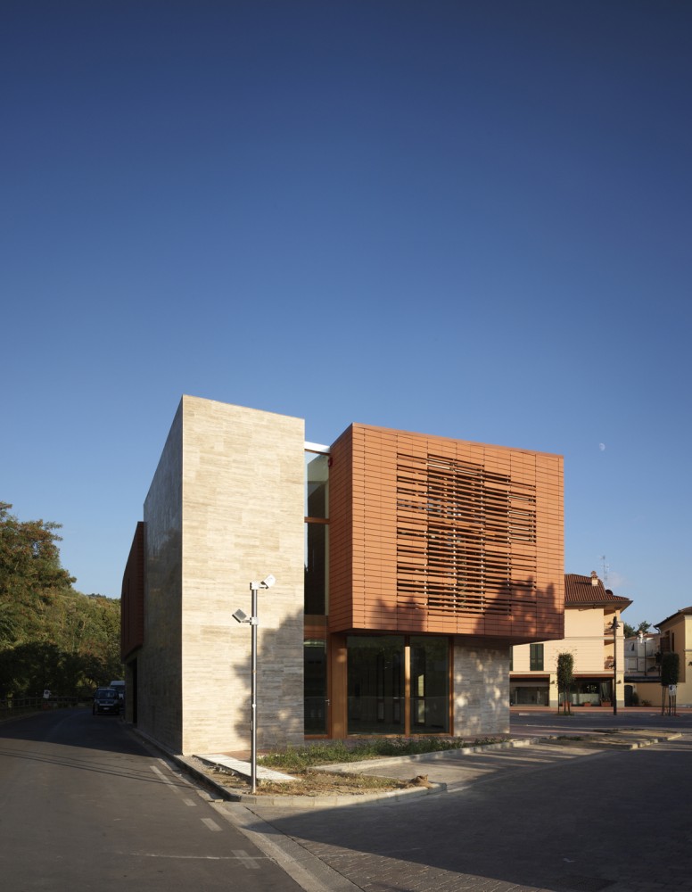 Municipal Library of Greve / MDU Architetti