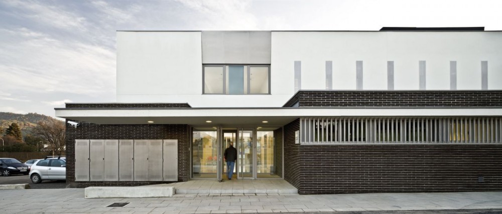 La Vorada Center for Seniors / taller 9s arquitectes