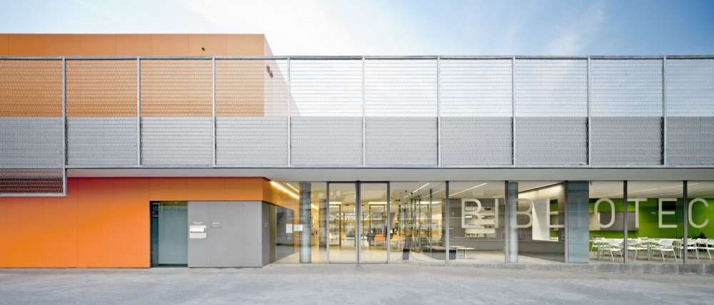 Library in Singuerlin / taller 9s arquitectes
