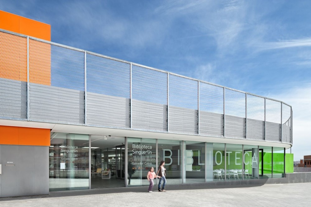 Library in Singuerlin / taller 9s arquitectes