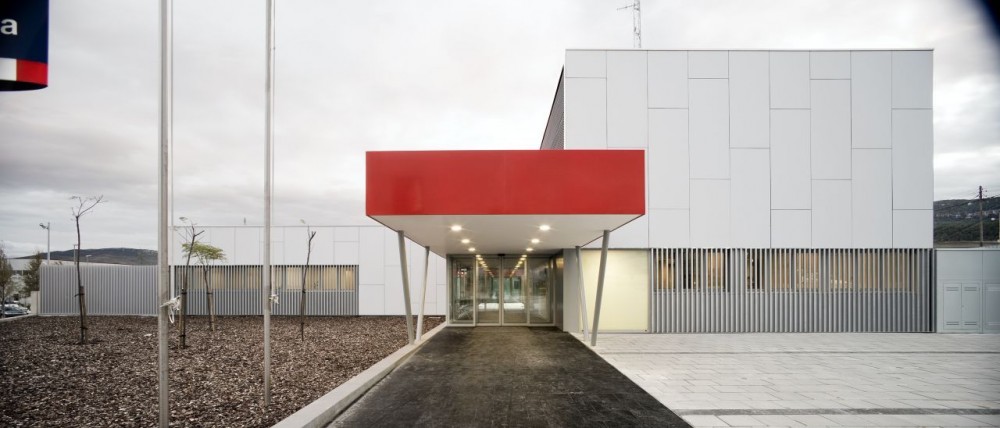 Montblanc Police Station / taller 9s arquitectes