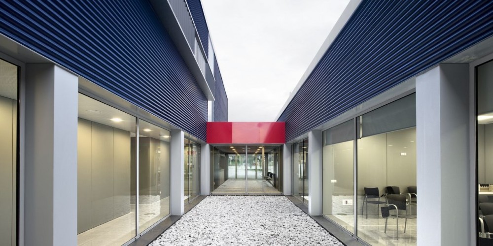 Montblanc Police Station / taller 9s arquitectes