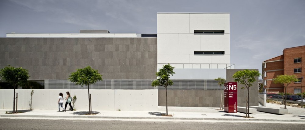 Research Center in Sustainable Chemistry – Tarragona University  / taller 9s arquitectes