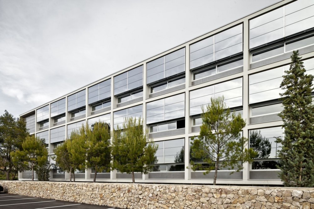 Research Center in Sustainable Chemistry – Tarragona University  / taller 9s arquitectes
