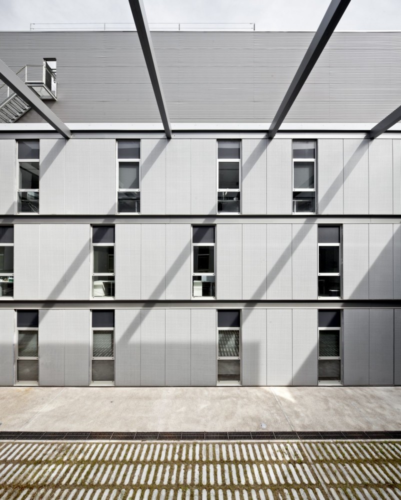 Research Center in Sustainable Chemistry – Tarragona University  / taller 9s arquitectes