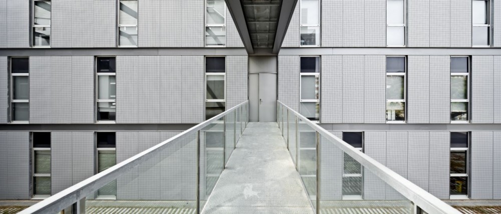 Research Center in Sustainable Chemistry – Tarragona University  / taller 9s arquitectes