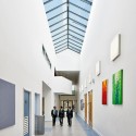 Crown Woods College / Nicholas Hare Architects © Peter Durant
