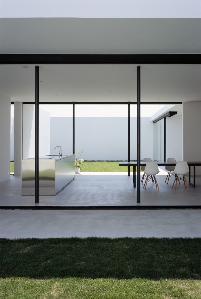 Photographer’s Weekendhouse / General Design