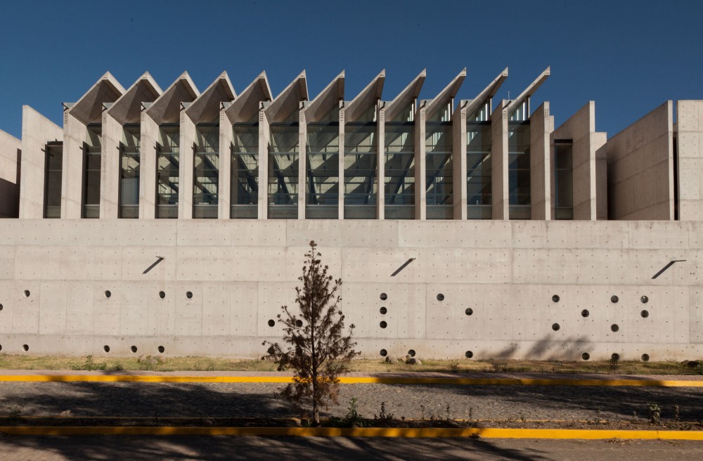 UIAC / Landa Arquitectos