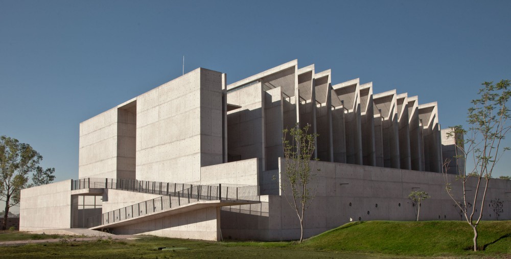 UIAC / Landa Arquitectos