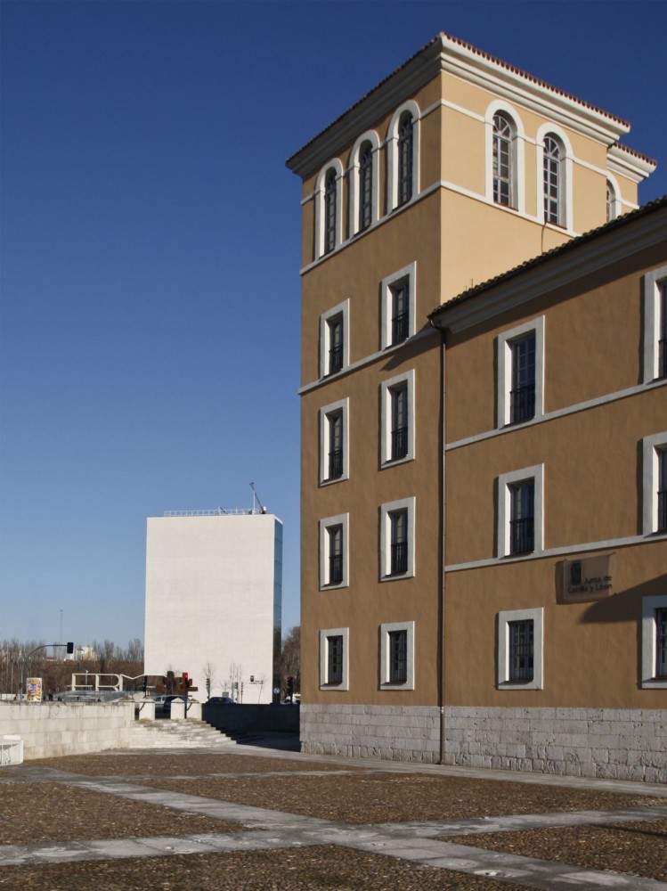 FRMP / A E I O U arquitectos