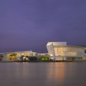 Richard Meier Celebrates Fifty Years of Architecture (6) OCT Shenzhen Clubhouse © Roland Halbe