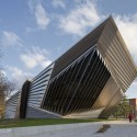 Photography: Eli & Edythe Broad Art Museum at MSU (2) © Brad Feinknopf