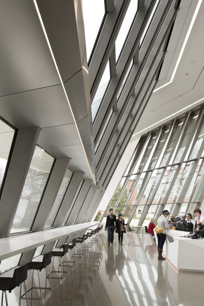 Eli & Edythe Broad Art Museum / Zaha Hadid by Brad Feinknopf